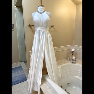 New Mac Duggal Gorgeous Sexy Silky White Halter Style Hi Slit Long Train 0